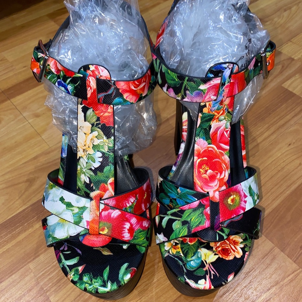 Open Toe Chucky Heel Platform Sandals